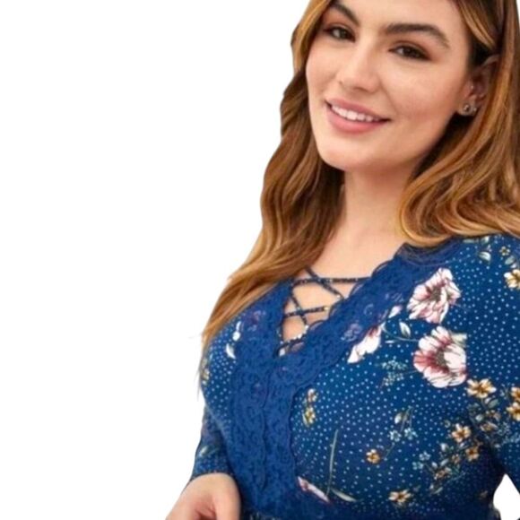 TORRID Women's Multi- Color Blue Floral Lace Poka- dot Babydoll Top Size 10 - Picture 5 of 12